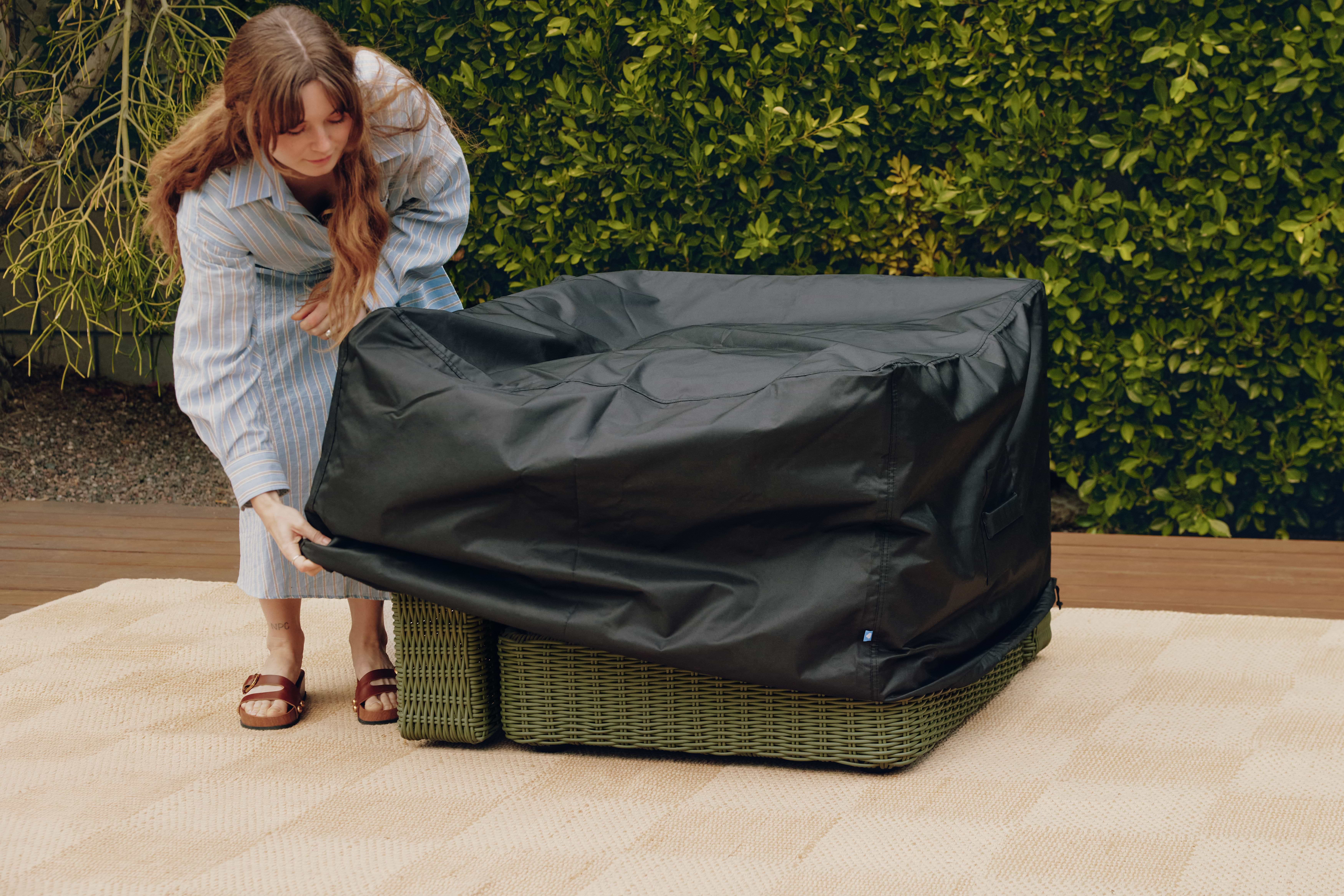 Modular Outdoor Seating & Patio Furniture | Cozey Canada