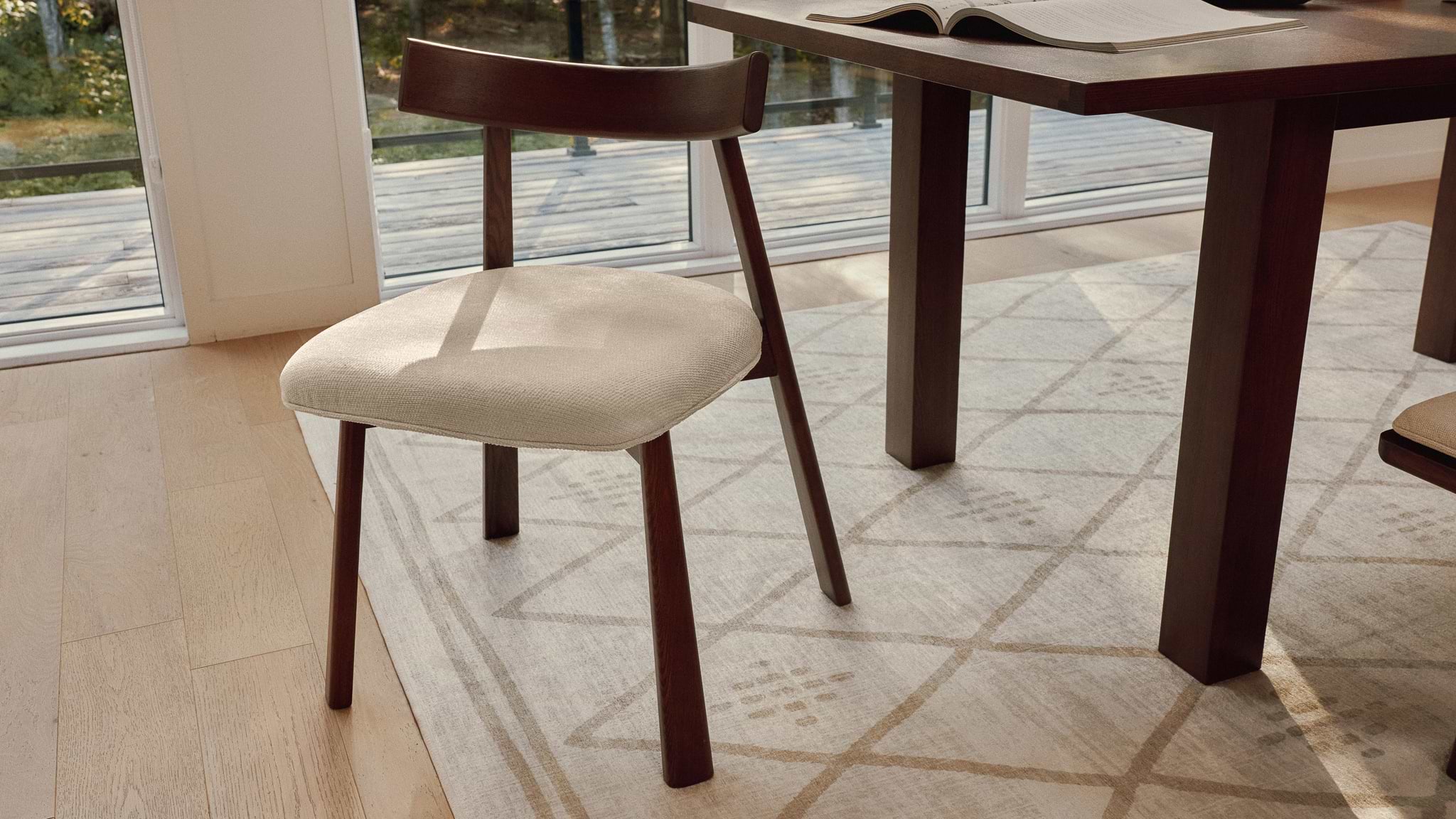 Contemporary Dining Tables for Modern Homes | Cozey Canada