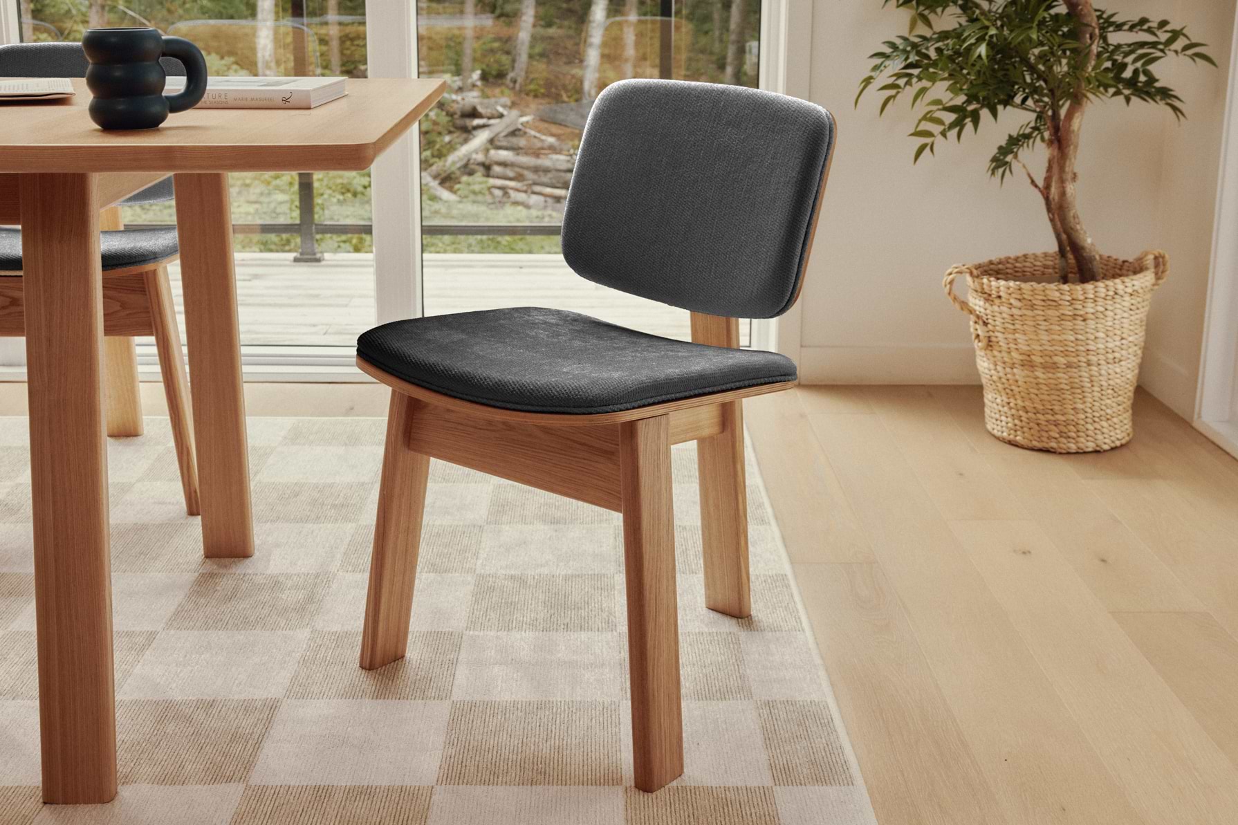 Vela Dining Chair