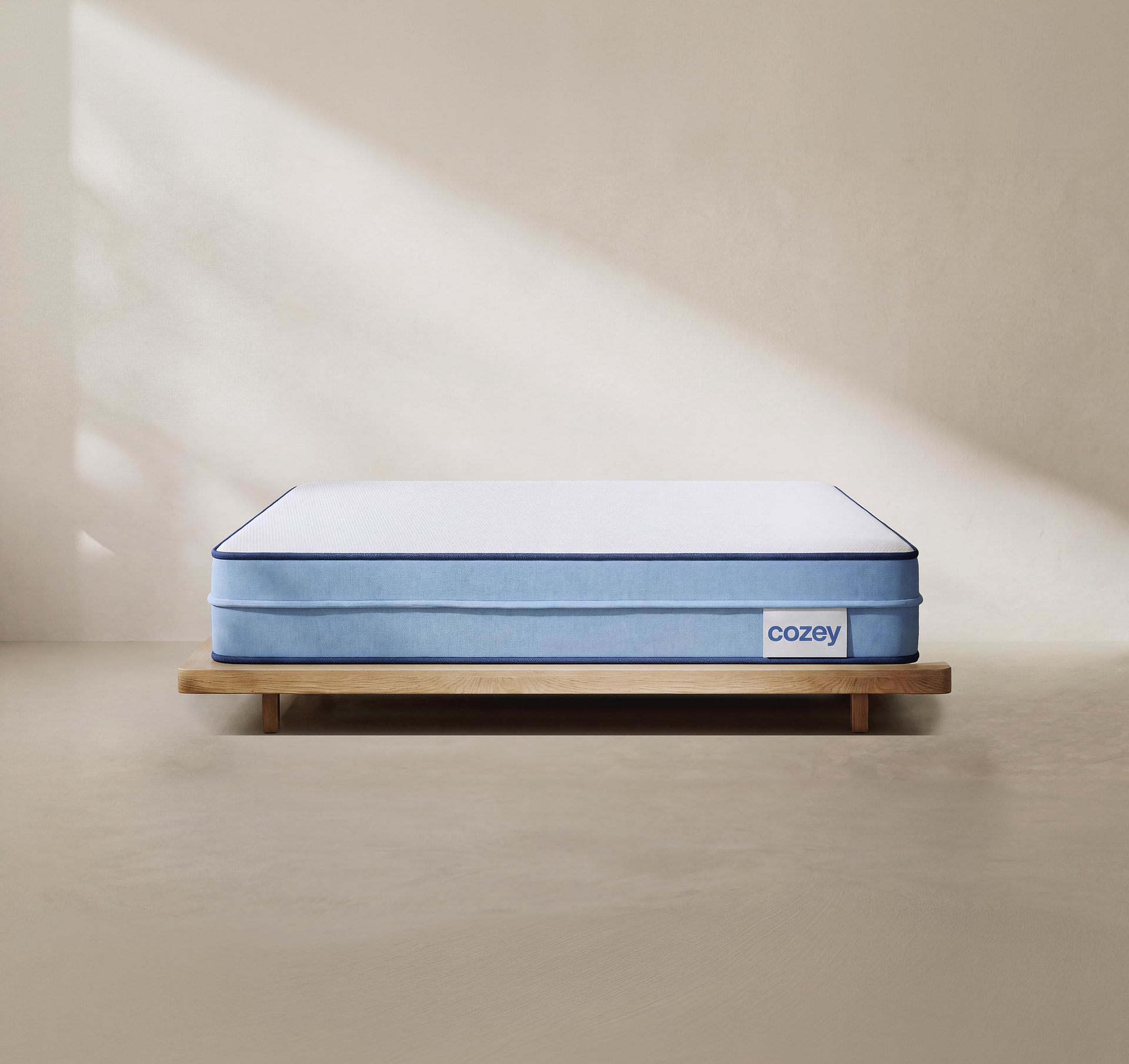 Matelas hybride Cozey