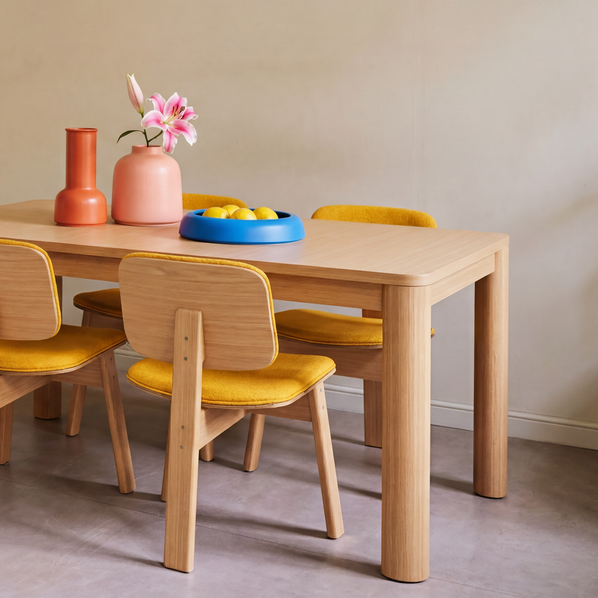 Video showing table extension