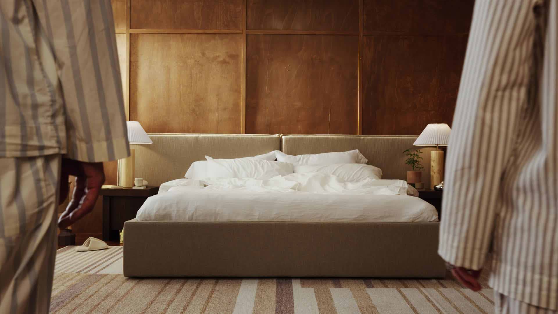 Ara bed collection